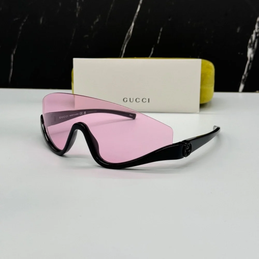 NEW GUCCI UNISEX SHIELD SUNGLASSES, GUCCI PINK BLACK EYEWEAR GUCCI